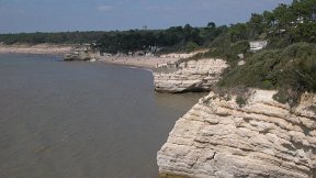 St-Georges-de-Didonne - Alternance de falaises calcaires et de plages
