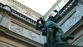 Faune ivre de Léon Cugnot au jardin du Palais Saint-Pierre